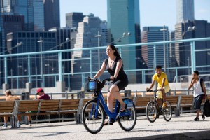 Biking at the Brooklyn Bridge Park (https://si.wsj.net/public/resources/images/NY-CK069_METROM_P_20130614212806.jpg)