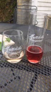 Tasting glasses with the "Mattebella Vineyard" logo 