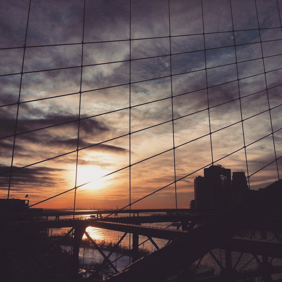 sunrise on the Brooklyn bridge